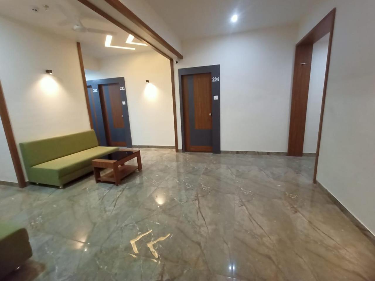 Hotel Crossview Palanpur المظهر الخارجي الصورة