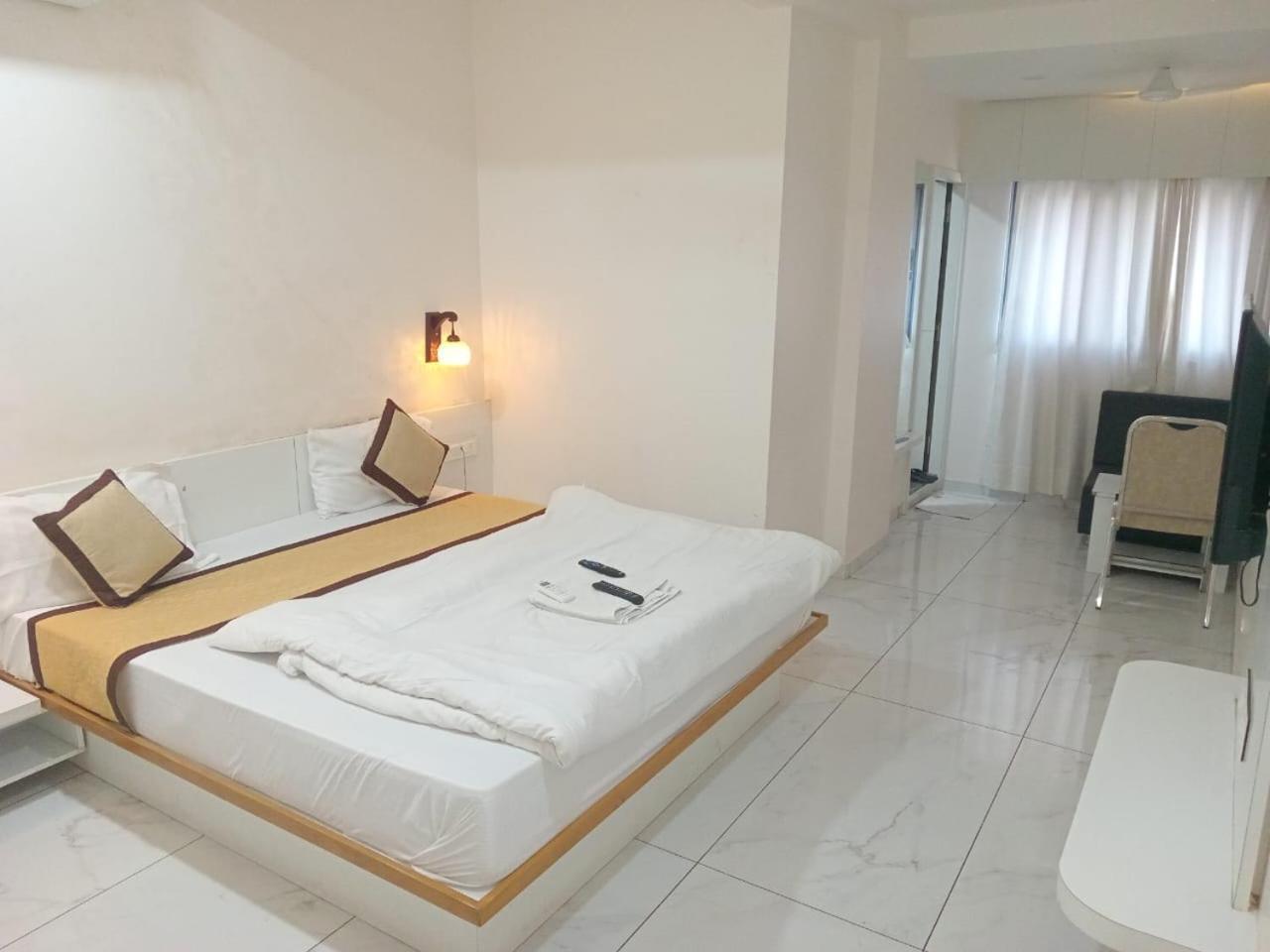 Hotel Crossview Palanpur المظهر الخارجي الصورة